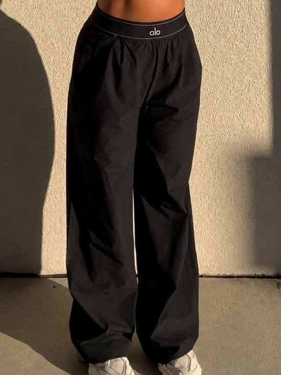 ALO Yoga Pants - NWT Alo Yoga Suit Up Trouser Black Regular 30" Wide Leg Pants Athleisure Chic🛫